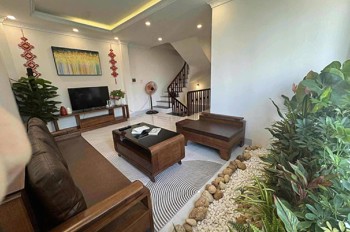 Nhà Đẹp Thạch Bàn – Full Nội Thất – Ô Tô Đỗ Cửa
