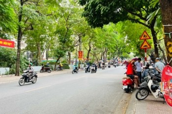 Bán Nhà Ngọc Lâm, Vỉa Hè, Ôtô Dừng Đỗ Ngày Đêm, Gần Bến Xe Gia Lâm, Chỉ 11.8 Tỷ
