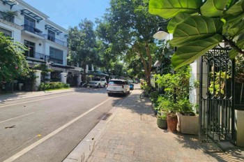 Bán Biệt Thự Vinhomes Riverside 83M2- An Sinh Tối Thượng- Hơn 30 Tỷ
