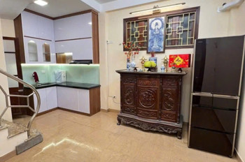 Cho Thuê Nguyên Căn Phố Huế, Nhà Đẹp, Đủ Đồ, 3 Ngủ, 12Tr 0965549363