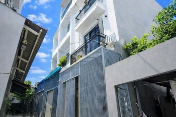 Chú Hải Cần Bán Nhà Đường Quận 7, Gần Vincom, Giá 6.9 Tỷ, Tặng Nội Thật