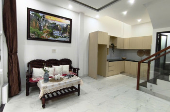 ► Nhà Kiệt Phạm Văn Nghị, Gần Hoàn Mỹ, 40M2, 2 Tầng Đúc, 3Pn, Ở Ngay, 3.X Tỷ