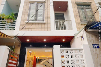 Bán Nhà 4,5 Tầng – Ngõ Thông Kinh Doanh Tốt – Giá 4,35 Tỷ
