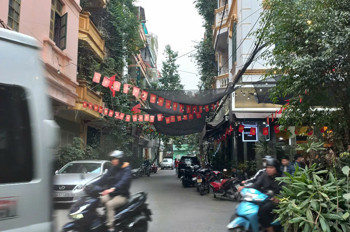 Cần Bán Nhà Khuất Duy Tiến, 6 Tầng Thang Máy, Phân Lô Vỉa Hè, Kinh Doanh, Văn Phòng, 31.X Tỷ