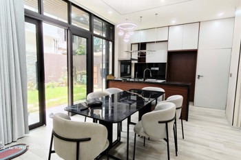 Siêu Đẹp Cầu Giấy Phố Trần Cung 109M 3T Giá 41 Tỷ Lô Góc 3 Mặt Thoáng -Mặt Tiền Rộng - Sân Vườn 