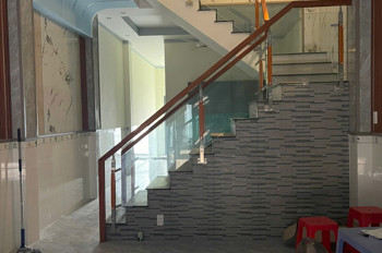 Bán Nhà Đẹp 2 Tầng P.biên Hòa,Shr Hoàn Công,Đường 2 Ô Tô,Gần Cầu Hang