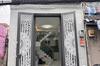 Chính Chủ Bán Nhanh Nhà Đẹp 2 Tầng Cách Mặt Tiền Hương Lộ 2 20M, Bình Tân