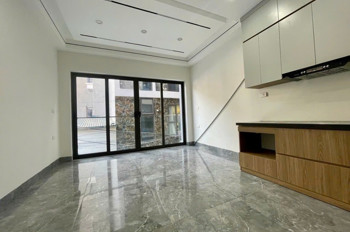 Chủ Giảm Chào 300 Triệu .. Siêu Phẩm Phúc Lợi 43M² • 6 Tầng • Gara Ô Tô , Thang Máy •