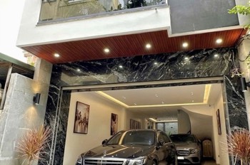 Bán Nhà Việt Hưng 110M2- 7 Tầng Thang Máy- Gara Ô Tô- 23.X Tỷ