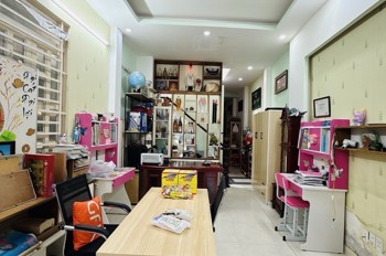 H2434 Sợ Cảnh Hẻm Nhỏ Xe Không Vào Được? Căn Này Đường Thông 8M!