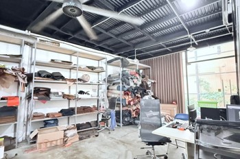 [T2447*] Nhà Nở Hậu 8M Sát Đh Văn Lang, Dòng Tiền 14Tr/th. Giá Sụp Hầm 9.X Tỷ