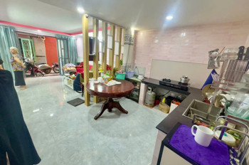 Bán Nhà Ngang 4 X10 Đúc Bt Q4 Chỉ 3Đ