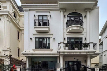 Cho Thuê Nhà, Nguyễn Khánh Toàn, Nguyễn Văn Huyên, 185M2x 4T -30 Tr