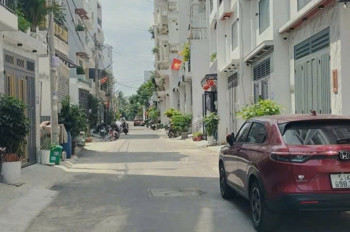 Giá Chỉ 6,49 Tỷ – Nhà 4 Tầng Đẹp Long Lanh, Cách Nguyễn Ảnh Thủ Chỉ 200M