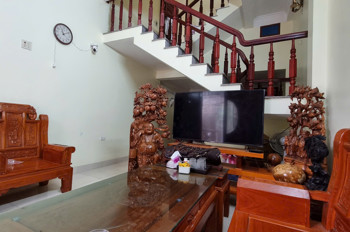 Hàng Hiếm Khó Tìm – Nhà 3 Tầng Dân Xây Kiên Cố, Ô Tô Thông Thoáng, Đường Trần Lãm Vào Mấy Chục Mét,