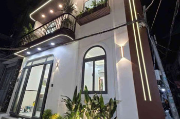 Bán Nhà Siệu Đẹp Q7 Ngang 7.5 X7 Đúc Bê Tông Mới