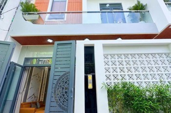 Nhà Góc 2 Mặt Thoáng, Cạnh Phú Mỹ Hưng, Ngang 7.3M, 3 Tầng, Chỉ 7.09 Tỷ