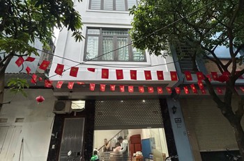 Nhà Thật Phố Trạm Long Biên 11 Tỷ 60M Ngõ Nông,Gần Sát Phố