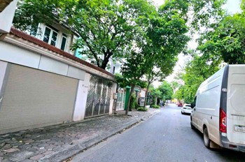 Bán Biệt Thự Kđt Sài Đồng 213M2- Mt 12M- Sát Công Viên Hồ- 63 Tỷ
