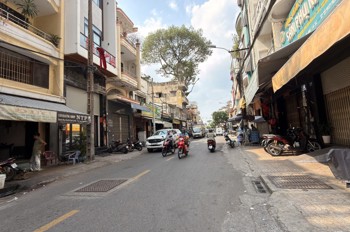Bán Nhà Mặt Tiền Quận 5 - Đỗ Ngọc Thạnh - Đang Kinh Doanh