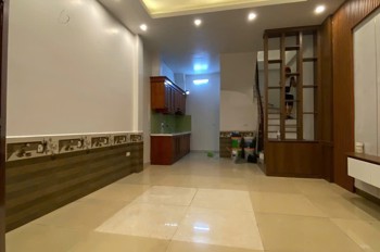 Thạch Bàn – Nhà Đẹp Full Nội Thất – 5 Tầng – Ở Ngay