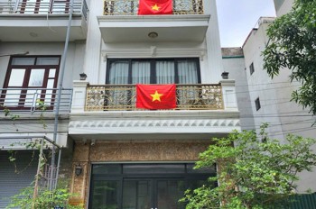 Nhà Thật Sài Đồng Long Biên 9 Tỷ 60M Lô Góc Ô Tô Đỗ Cửa,Sổ Đỏ