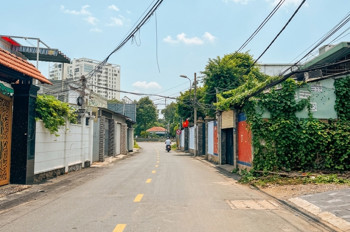 [L2491] Lô Góc Kd Đỉnh Sát Phạm Văn Đồng, 12.X Tỷ