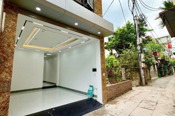 Tư Đình Long Biên 9 Tỷ 55M Ngõ Ô Tô,Gần Phố,Sổ Đỏ Vuông Cần Bán Nhanh