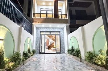 Nhà Hướng Nam View Hồ – Kinh Doanh Tốt – Giá 3 Tỷ 150