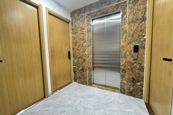 Bán Tòa Nhà Vương Thừa Vũ - Thanh Xuân - 75M² - 8 Tầng - Mt 5M - 17 Phòng - 37 Tỷ