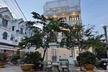 Nhà Góc 2 Mặt Thoáng, 12X12m, Hẻm Xe Hơi Huỳnh Tấn Phát, 8.8 Tỷ