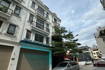 Chính Chủ Bán Nhà 5 Tầng + 1 Sân Thượng, Thang Máy Hiện Đại – Khu Đô Thị 31Ha, Trâu Quỳ, Gia Lâm,