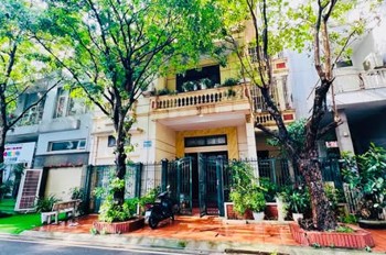 Thạch Bàn 15 Tỷ 70M Mặt Tiền 6M Ô Tô Đỗ Cửa Ngày Đêm,Long Biên
