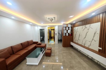 Siêu Phẩm Cầu Giấy 40M 7T Thang Máy, Gần Ô Tô, Mới Tinh, Nhỉnh 11 Tỷ