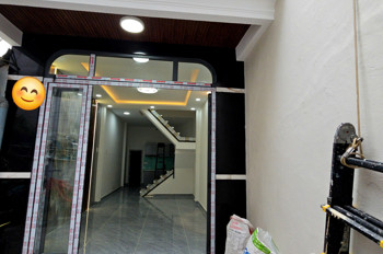 Bán Nhà Sát Mặt Tiền Xe Hơi Khánh Hội Q4 Cạnh Q1 Ngang 3.5 X 13.5 Mcó 4 Đ
