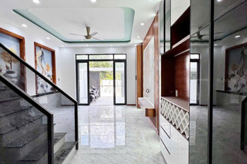 Bán Nhà 2 Tầng P.biên Hòa,Shr Thổ Cư,Đường Nhựa 2 Ô Tô,Gần Trường Chu Văn An