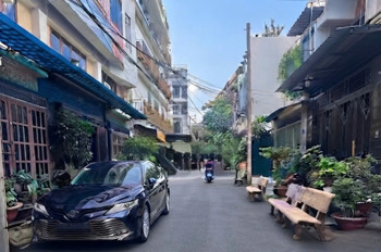 Nhà 3 Tầng Khu Bàu Cát - Đường Nhựa 8M - 4 × 18M - Ô Tô Ngủ Trong Nhà