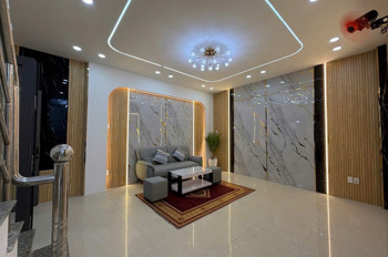 Nhà Đẹp Cần Bán Hẻm 151 Nguyễn Trãi, Quận 5,Tphcm