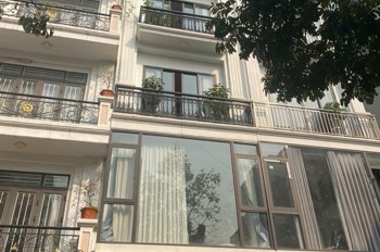 Nguyễn Văn Cừ Ô Tô Lùi Cửa 11 Tỷ 55M Gần Phố,Long Biên