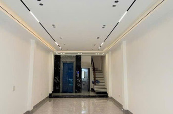 Bán Nhà Phố Trạm 50M 6 Tầng Thang Máy Chân Cầu Vĩnh Tuy Nhỉnh 13 Tỷ