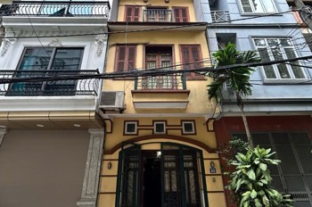 Bán Nhà Phố Đức Giang Long Biên 10 Tỷ 50M Sổ Đỏ Vuông Vắn