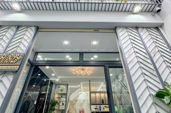 Nhà Đẹp 2 Tầng Full Nội Thất – Trần Xuân Soạn, Quận 7