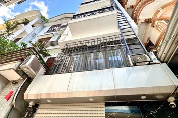 Bán Nhà Ngọc Thụy 9 Tỷ 40M Ngõ Thông,Gần Phố,Sổ Đỏ Long Biên
