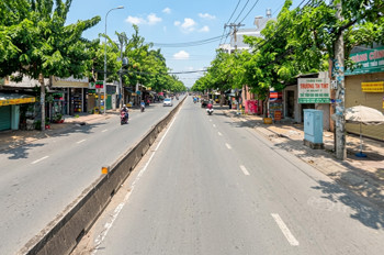 [H2638*] Nhà Mặt Tiền Có Dòng Tiền 42Tr/tháng Sát Chợ Đầu Mối – Giá 29.X Tỷ