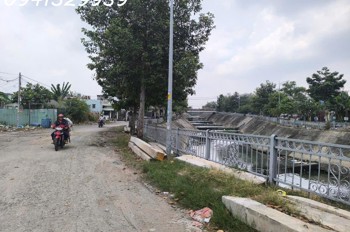 Nhà Ngô Chí Quốc -Hẻm Xe Hơi Vào Nhà -4 Phong Ngủ -Giá 5Ty900