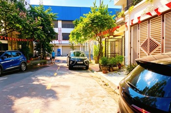 Bán Nhà Phúc Lợi 75M2- 5 Tầng Dân Xây- Vỉa Hè, Ô Tô Tránh Đỗ- 20 Tỷ