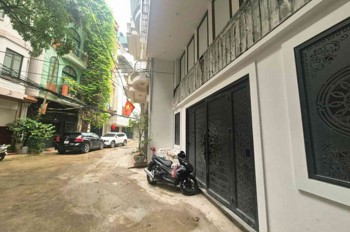 Căn Hộ Cho Thuê Bồ Đề 120M2, 8 Tầng Thang Máy, 25 Phòng Khép Kín Cho Thuê Doanh Thu Khai Tác