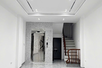 Bán Nhà Phúc Lợi – 45M² X 6 Tầng – Gara Ô Tô – Thang Máy – Full Nội Thất – Ngõ Ô Tô Thông