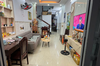 Bán Nhà Đẹp Ngang 3.12 X 17 Đúc Bê Tông Cạnh Q1