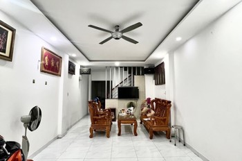 Kẹt Ngân Hàng Gấp Bá N Nhà Phố 4 Tầng Đoàn Giỏi- Ngay Aoen Tân Phú.tầm Giá Dễ Tiếp Cận Cho Người